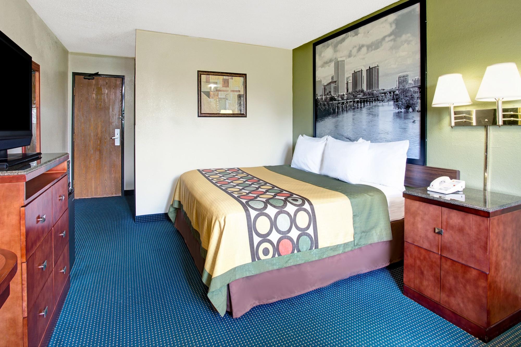 Отель Super 8 By Wyndham Newport News/Jefferson Ave. Экстерьер фото