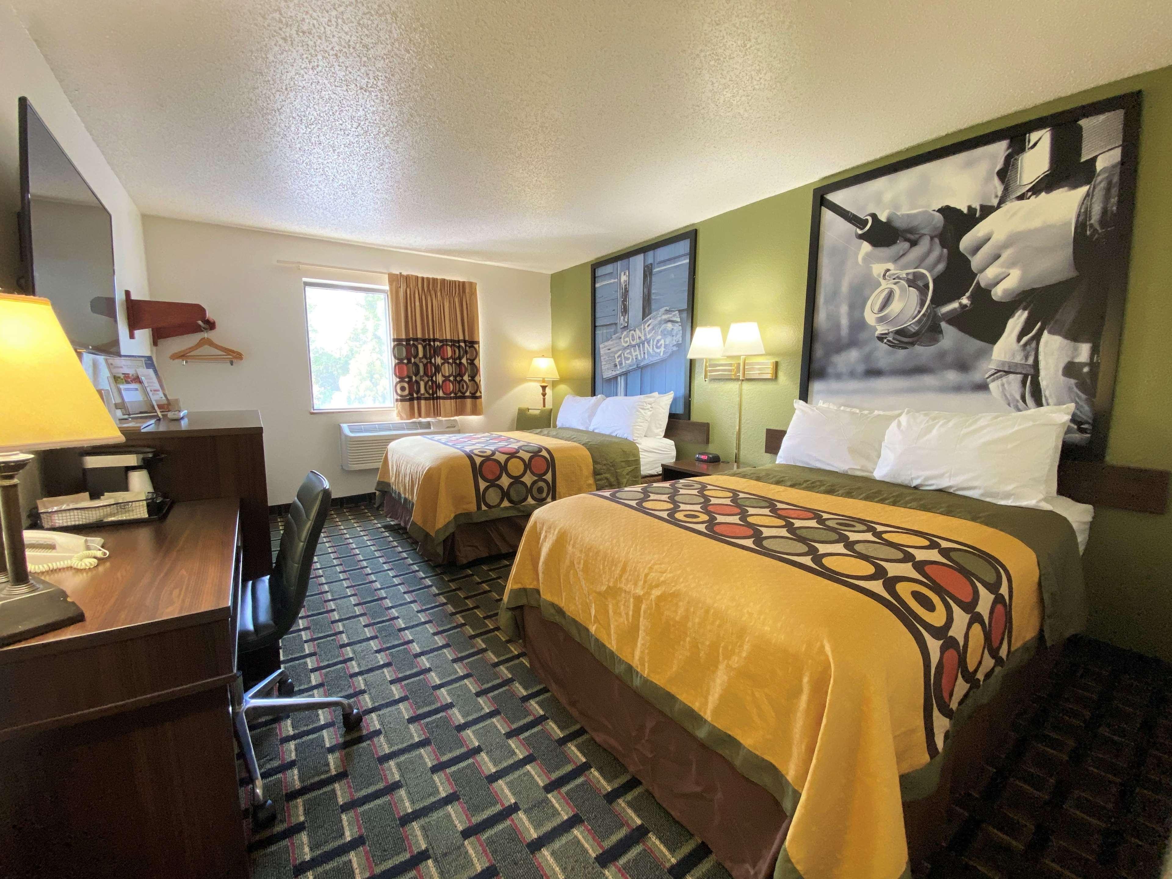 Отель Super 8 By Wyndham Newport News/Jefferson Ave. Экстерьер фото